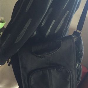 Eagle Creek crossbody bag